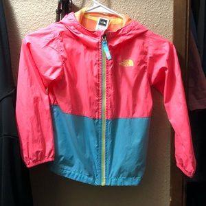 GIRLS NORTH FACE RAINCOAT